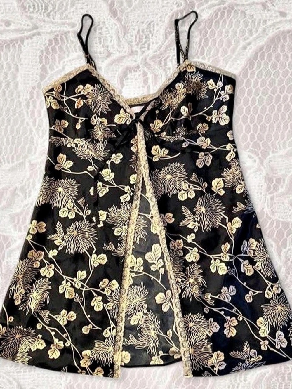 Vintage  Victoria’s Secret Black / Tan Floral Satin Chemise Small 2005